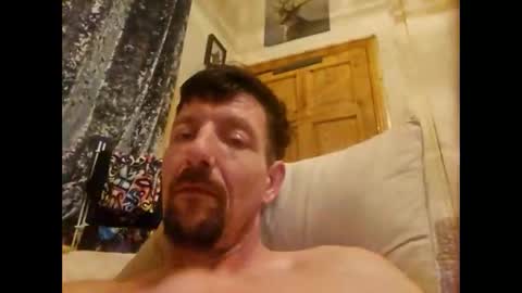 Snapshot of j281133 chatting on May 21, 2:18 am Big 8 online show from May 21, 2:18 am