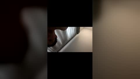 j318906 online show from March 23, 9:52 pm