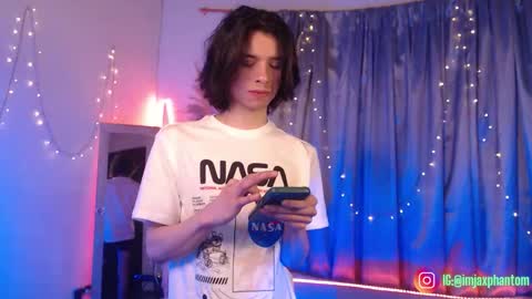Hey im Jaxxxon check my info     online show from October 9, 8:12 am
