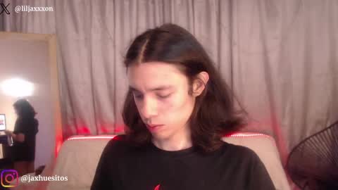 Hey im Jaxxxon check my info     online show from May 14, 12:56 pm