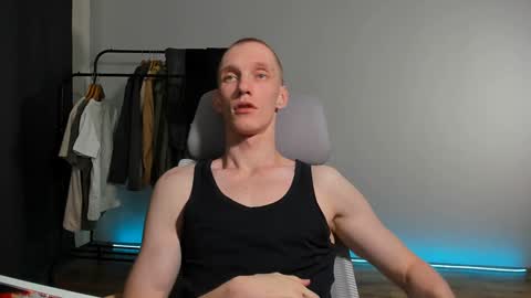 Danny online show from December 16, 9:46 am