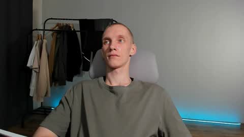 Danny online show from December 18, 7:26 am