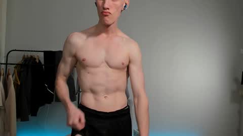 Danny online show from December 19, 9:06 pm