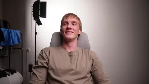 Danny online show from November 11, 5:46 pm