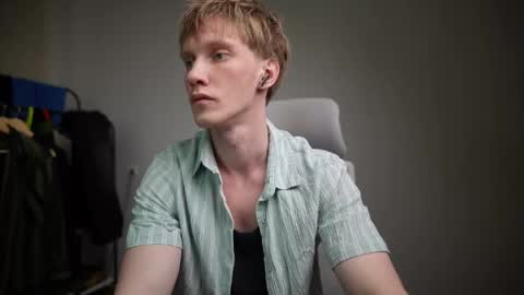 Danny online show from March 3, 9:26 am