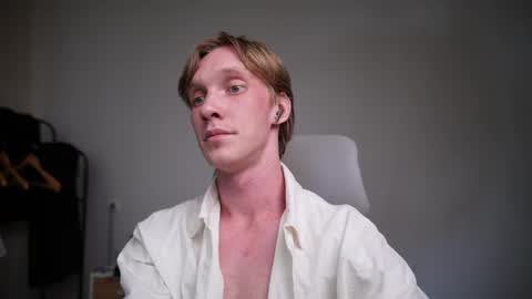Danny online show from May 16, 11:09 am