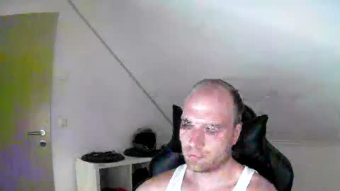 here4y online show from July 5, 12:12 pm