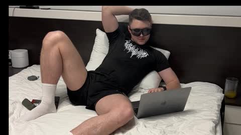 Snapshot of j_lyle_x chatting on November 14, 8:40 pm j_lyle_x online show from November 14, 8:40 pm