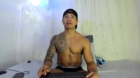 i am juan musiry independent model  online show from December 24, 12:55 pm