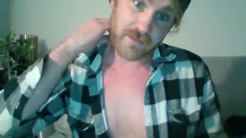 Snapshot of j_tree88 chatting on December 11, 12:55 pm TR88 online show from December 11, 12:55 pm