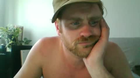 Snapshot of j_tree88 chatting on December 11, 3:58 pm TR88 online show from December 11, 3:58 pm