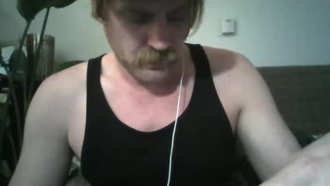 Snapshot of j_tree88 chatting on February 11, 1:20 pm TR88 online show from February 11, 1:20 pm