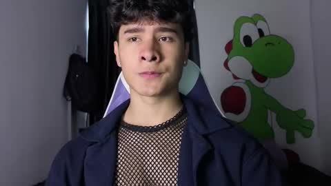 Snapshot of j_u_p_i_t_e_r chatting on February 28, 8:21 pm Noah online show from February 28, 8:21 pm