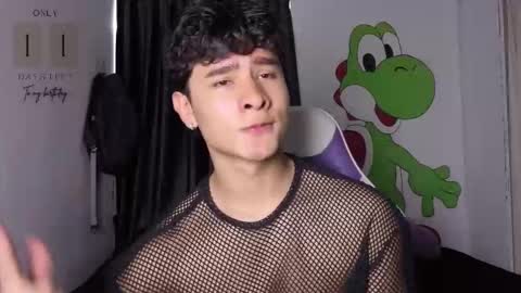 Snapshot of j_u_p_i_t_e_r chatting on March 14, 6:46 pm Noah online show from March 14, 6:46 pm