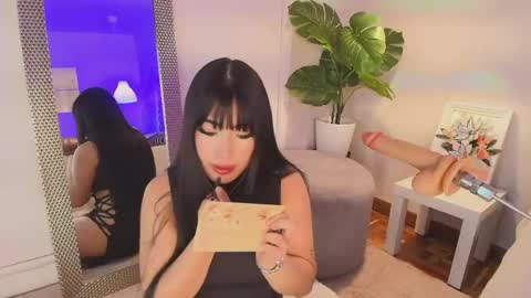 Jade online show from May 8, 8:14 pm