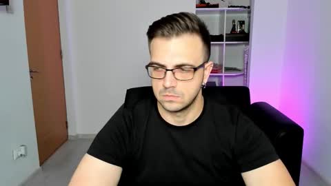 Snapshot of jace_thorne chatting on October 1, 5:52 pm Jace online show from October 1, 5:52 pm