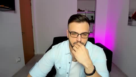 Snapshot of jace_thorne chatting on October 12, 2:38 pm Jace online show from October 12, 2:38 pm