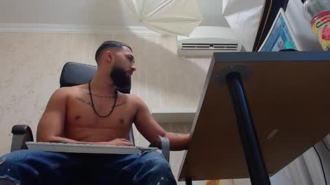 Snapshot of jacezachary chatting on February 8, 2:16 pm JaceZachary online show from February 8, 2:16 pm