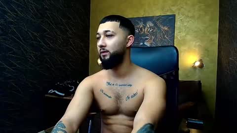Snapshot of jacezachary chatting on February 24, 5:33 am JaceZachary online show from February 24, 5:33 am