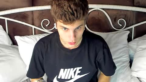 Snapshot of jack__wan chatting on October 17, 7:33 am Jack online show from October 17, 7:33 am