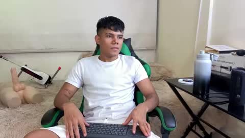 Snapshot of jack_castell chatting on January 31, 11:36 pm JACK CASTELL online show from January 31, 11:36 pm