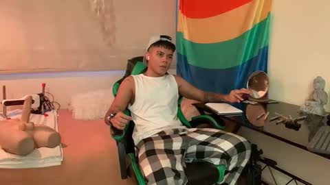 Snapshot of jack_castell chatting on February 9, 11:20 pm JACK CASTELL online show from February 9, 11:20 pm