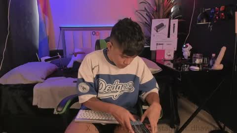 JACK CASTELL online show from May 16, 12:04 pm