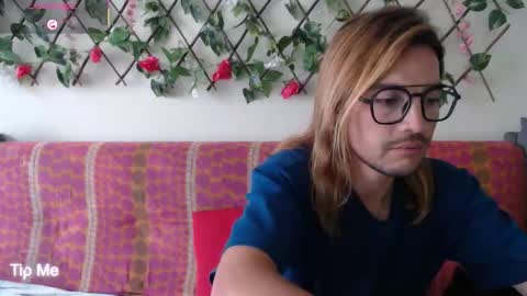 Snapshot of jack_emily11 chatting on March 10, 6:24 pm Jack and Emily online show from March 10, 6:24 pm