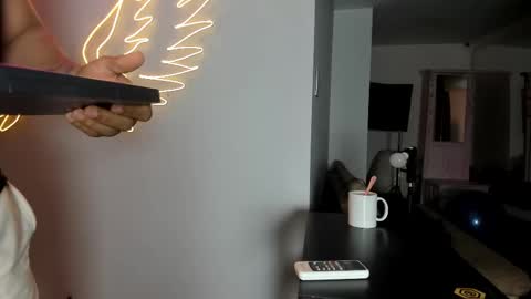 Jack online show from February 1, 3:05 am