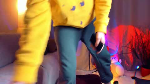 brestonsweet online show from March 25, 2:28 am