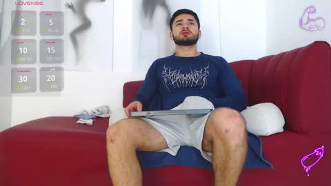 Snapshot of jack_hills2 chatting on May 29, 12:47 pm online show from May 29, 12:47 pm