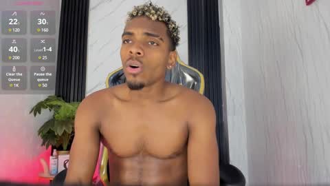 Snapshot of jack_muscles69_ chatting on December 6, 6:39 pm Jack online show from December 6, 6:39 pm