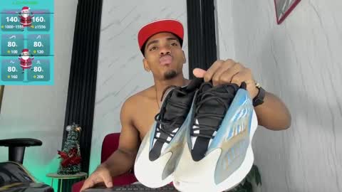 Snapshot of jack_muscles69_ chatting on December 17, 11:28 am Jack online show from December 17, 11:28 am
