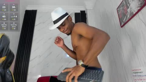 Snapshot of jack_muscles69_ chatting on January 22, 6:10 pm Jack online show from January 22, 6:10 pm