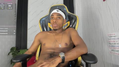 Snapshot of jack_muscles69_ chatting on January 29, 6:33 am Jack online show from January 29, 6:33 am