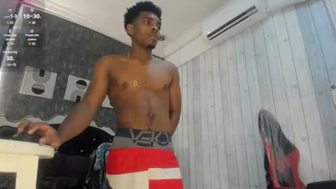 Snapshot of jack_muscles69_ chatting on February 4, 11:49 am Jack online show from February 4, 11:49 am