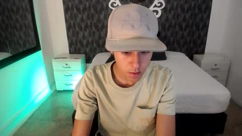 Snapshot of jack_taylor0 chatting on October 3, 11:51 am jack online show from October 3, 11:51 am