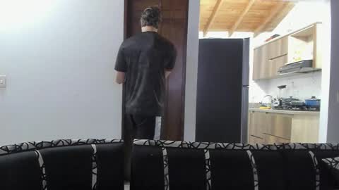 J online show from December 4, 5:28 am