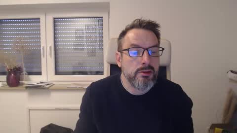 Snapshot of jackbauer9999 chatting on December 6, 9:10 am jackbauer9999 online show from December 6, 9:10 am