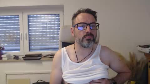 Snapshot of jackbauer9999 chatting on January 17, 1:38 pm jackbauer9999 online show from January 17, 1:38 pm