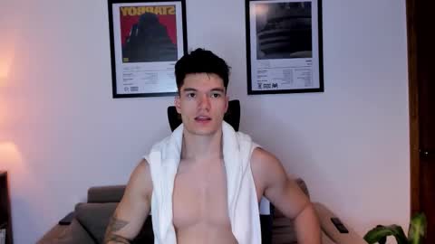 Snapshot of jackboy_2000 chatting on September 25, 11:14 am Jack J online show from September 25, 11:14 am