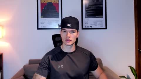 Snapshot of jackboy_2000 chatting on October 7, 10:34 am Jack J online show from October 7, 10:34 am