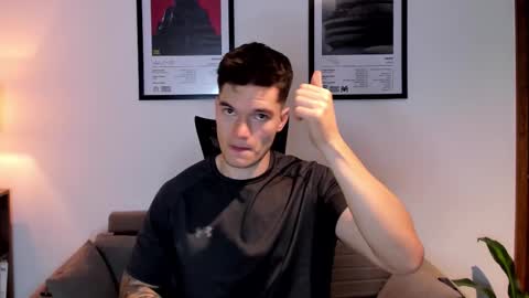 Snapshot of jackboy_2000 chatting on October 15, 10:37 am Jack J online show from October 15, 10:37 am