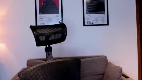 Snapshot of jackboy_2000 chatting on October 20, 10:27 am Jack J online show from October 20, 10:27 am