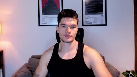 Snapshot of jackboy_2000 chatting on October 28, 10:30 am Jack J online show from October 28, 10:30 am