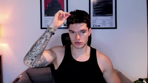 Snapshot of jackboy_2000 chatting on November 5, 10:37 am Jack J online show from November 5, 10:37 am