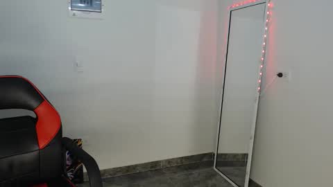 Snapshot of jackboy_22 chatting on February 23, 1:52 pm Jack online show from February 23, 1:52 pm