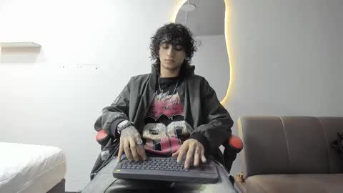 Jackes Taylor online show from February 22, 6:13 am