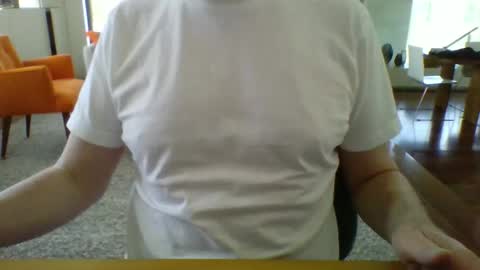 Snapshot of jackfact chatting on December 4, 5:39 am Jack online show from December 4, 5:39 am