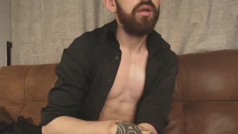 Snapshot of jackfoden01 chatting on February 25, 6:25 am Jack Foden online show from February 25, 6:25 am